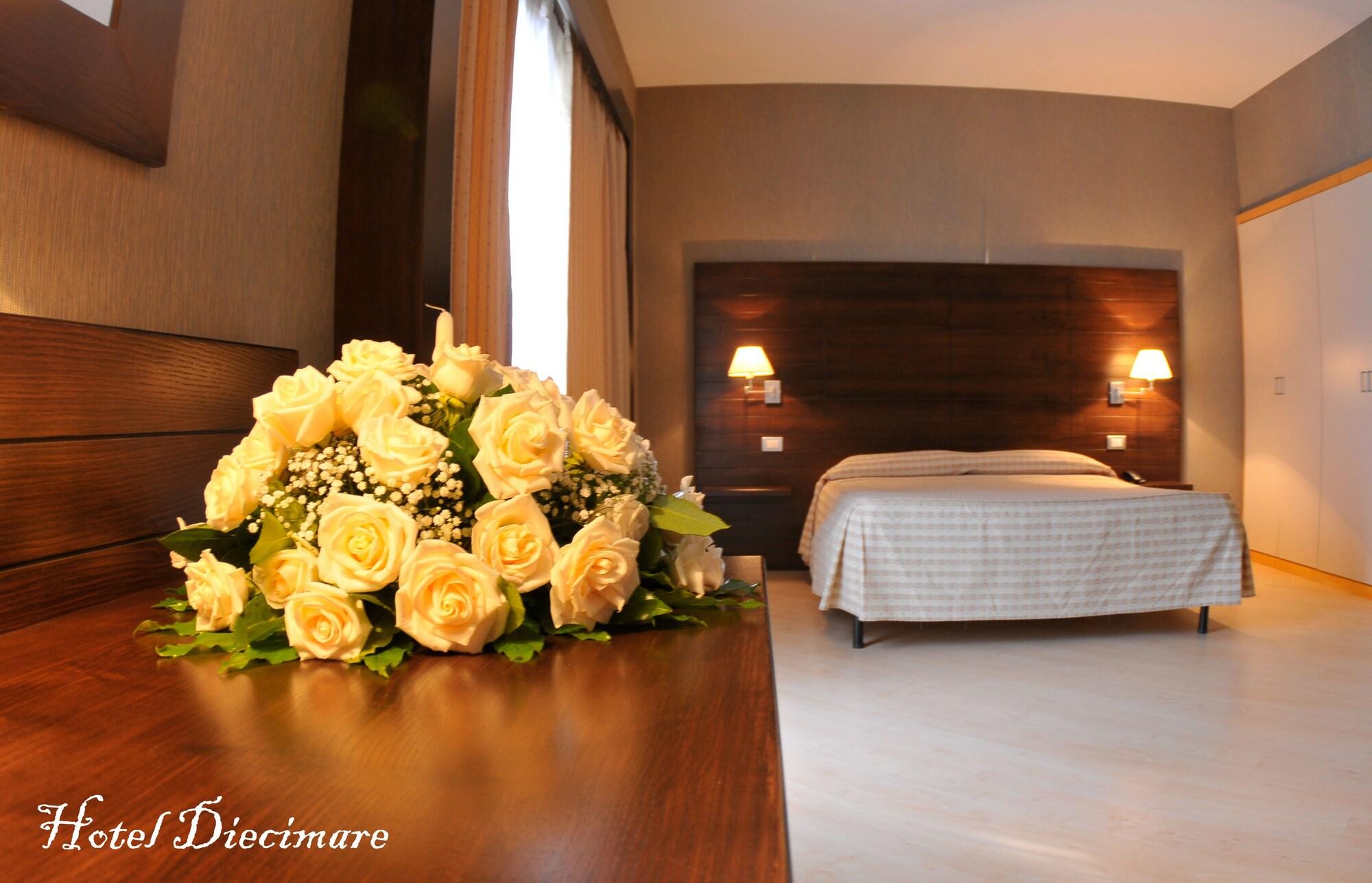 Hotel Diecimare Кава-де-Тиррени Экстерьер фото