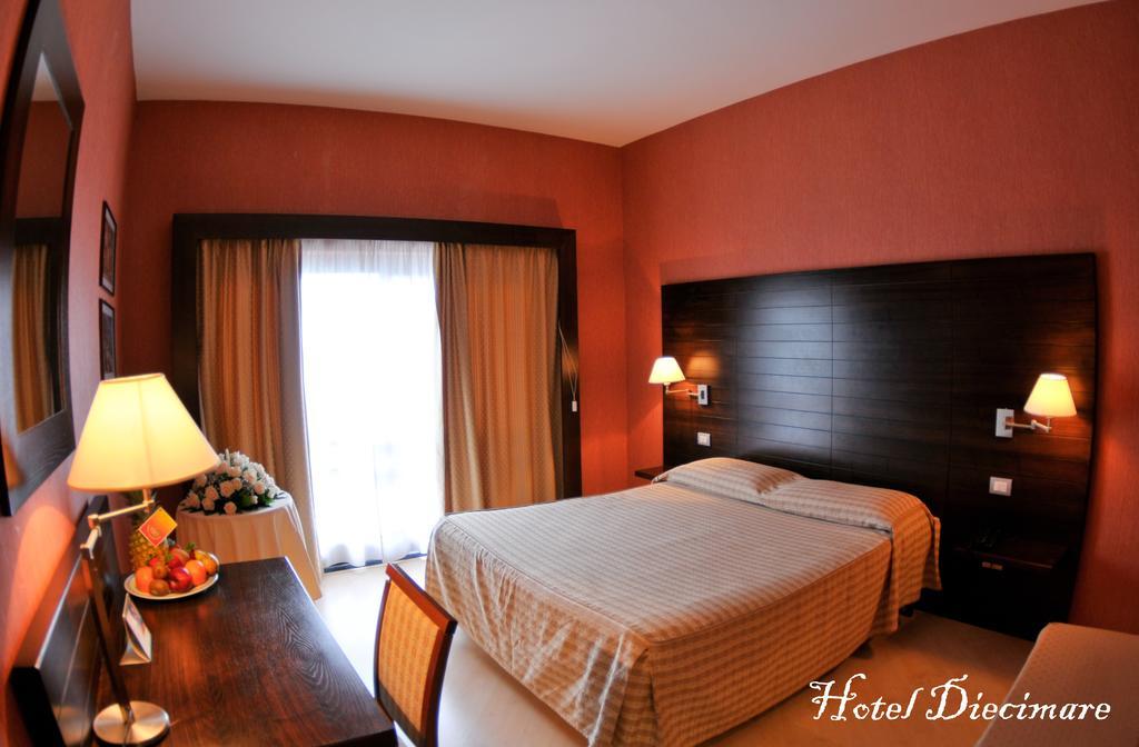 Hotel Diecimare Кава-де-Тиррени Экстерьер фото