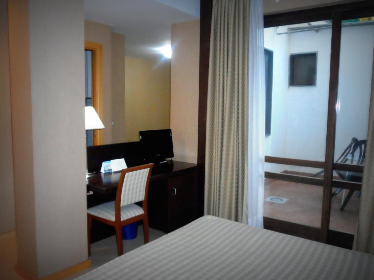 Hotel Diecimare Кава-де-Тиррени Экстерьер фото